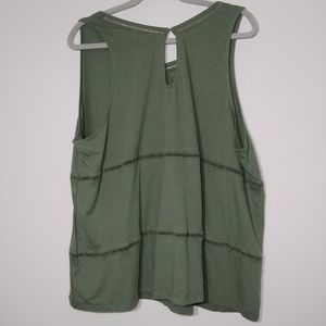 Old Navy Tops - Old Navy tank Old Navy Tops - Old Navy tank